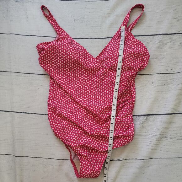 Miraclesuit Size Est 6 One Piece Tummy Control Scoop Ruched Sides Pink White - Picture 3 of 6